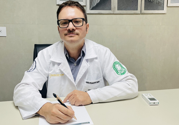 Dr. Hélio Emerich Neto, Cirurgião de cabeça e pescoço São Mateus