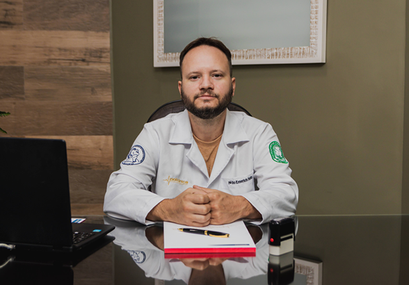 Dr. Hélio Emerich Neto, Cirurgião de cabeça e pescoço São Mateus